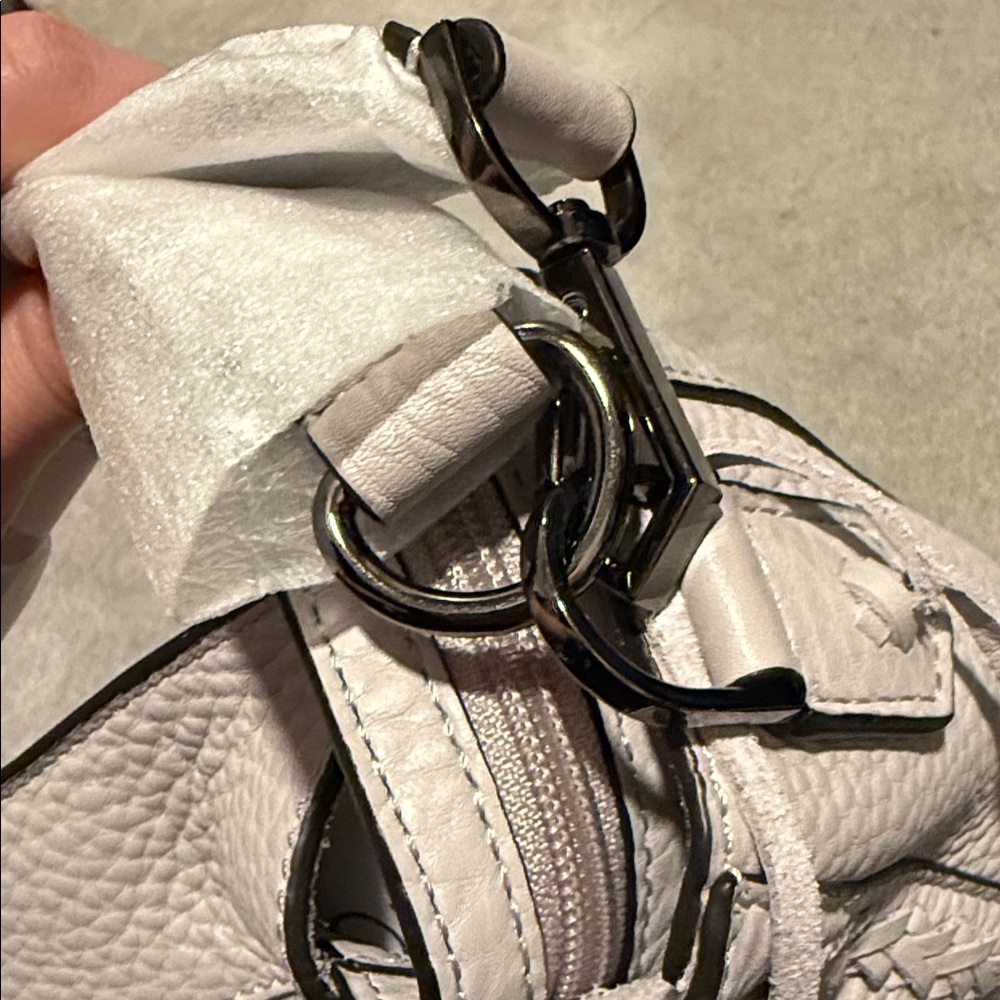 Rebecca Minkoff Cream Shoulder Bag - Picture 7 of 7